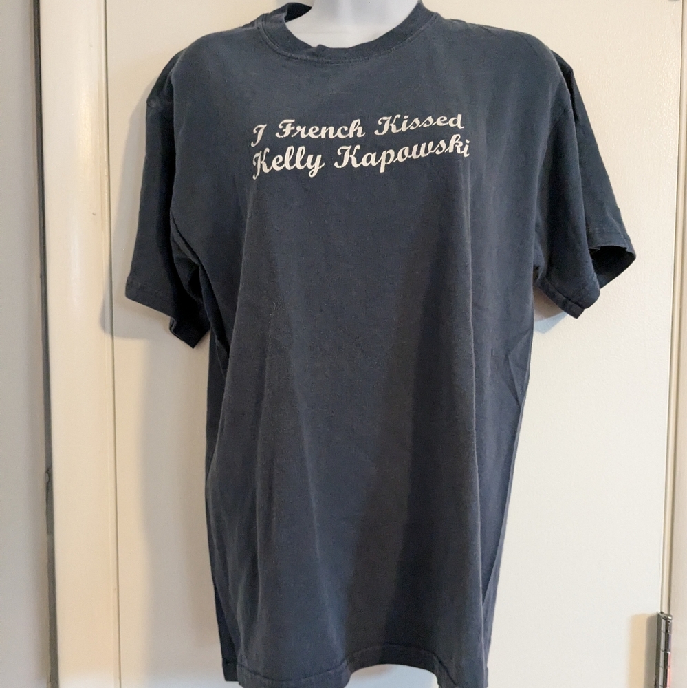 Men's T-shirt I French Kissed Kelly Kapowski 90s Saved By The Bell Funny Graphic